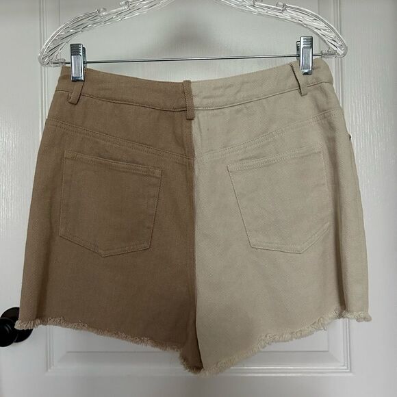 Papermoon Women’s Selma Tan Two Toned Color Block Shorts Size Large NWT - Picture 2 of 12